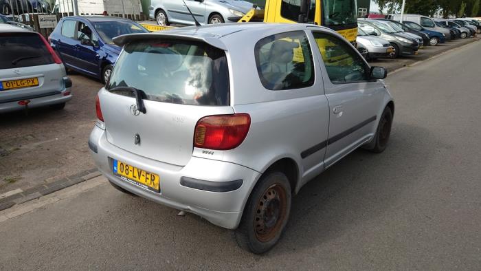 Toyota Yaris 1.3 16V VVT-i Sloopvoertuig (2003, Grijs)