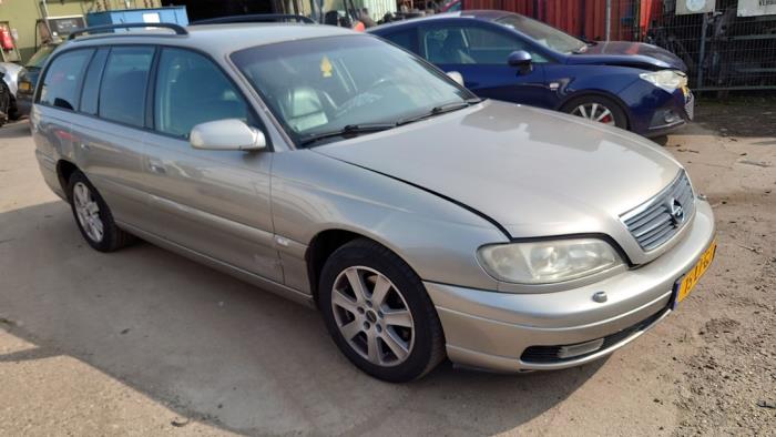 Opel Omega B Caravan 2.2 16V Sloopvoertuig (2003, Grijs)