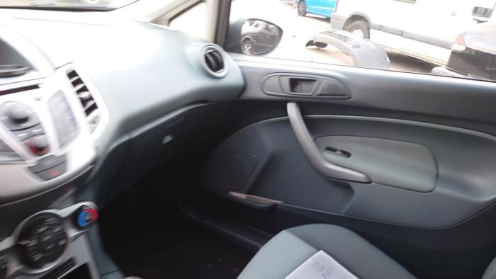 Ford Fiesta 6 1.25 16V Sloopvoertuig (2010, Grijs)