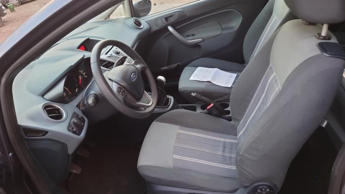 Ford Fiesta 6 1.25 16V Sloopvoertuig (2010, Grijs)