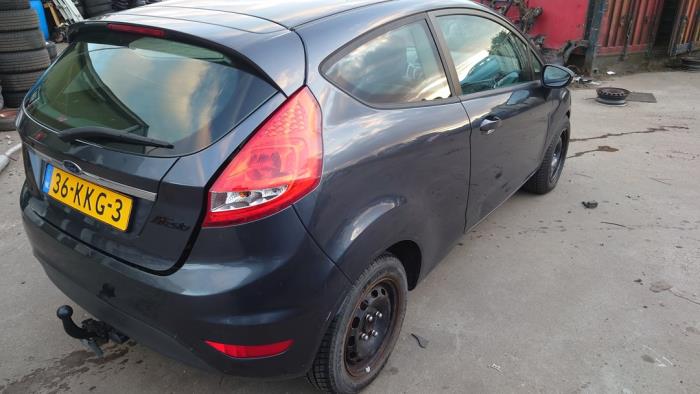 Ford Fiesta 6 1.25 16V Sloopvoertuig (2010, Grijs)