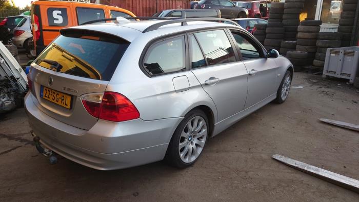 BMW 3 serie Touring 320d 16V Corporate Lease Sloopvoertuig (2006, Grijs)