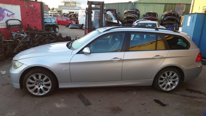 BMW 3 serie Touring 320d 16V Corporate Lease Sloopvoertuig (2006, Grijs)