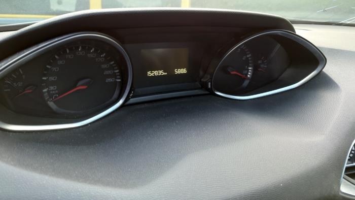 Peugeot 308 SW 1.2 12V e-THP PureTech 130 Sloopvoertuig (2015, Grijs)