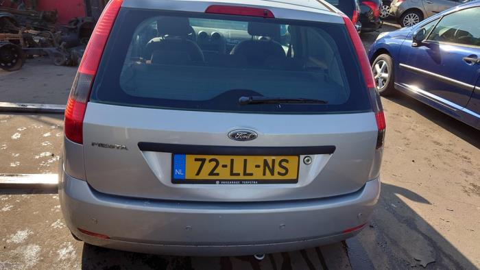 Ford Fiesta 5 1.4 16V Sloopvoertuig (2003, Grijs)
