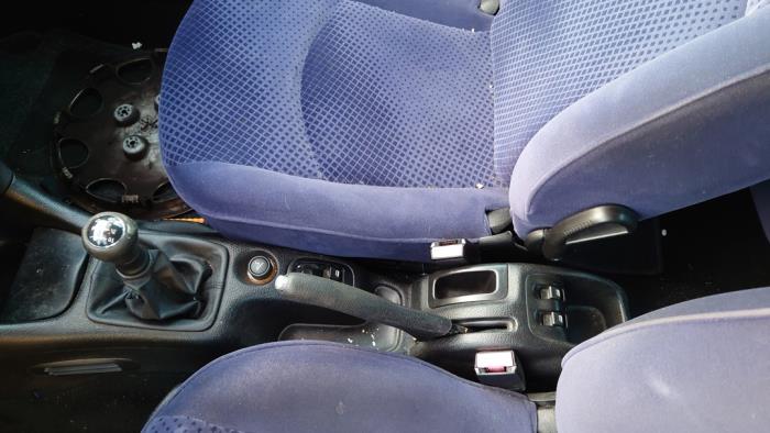 Peugeot 206 1.4 16V Sloopvoertuig (2004, Grijs)