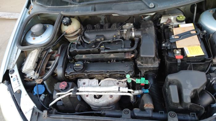 Peugeot 206 1.4 16V Sloopvoertuig (2004, Grijs)