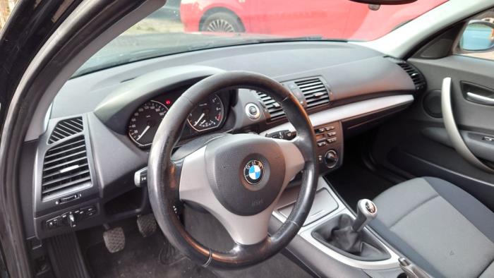 BMW 1 serie 116i 1.6 16V Sloopvoertuig (2006, Zwart)