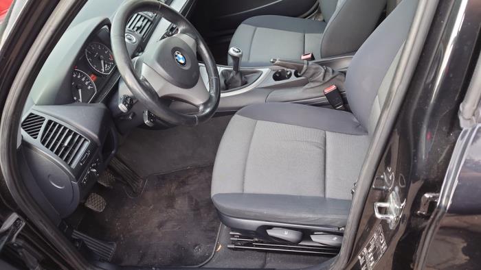 BMW 1 serie 116i 1.6 16V Sloopvoertuig (2006, Zwart)