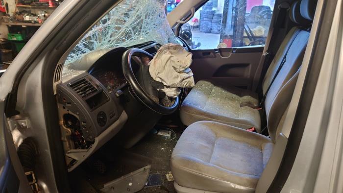 Volkswagen Transporter T5 1.9 TDi Sloopvoertuig (2005, Graniet)