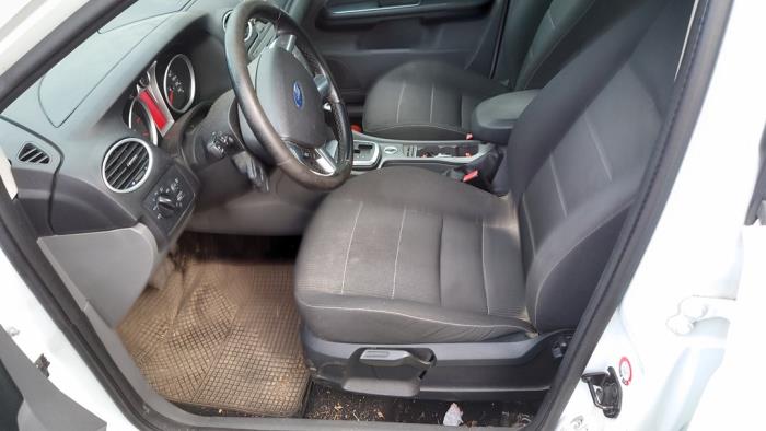 Ford Focus 2 Wagon 2.0 TDCi 16V Sloopvoertuig (2010, Wit)