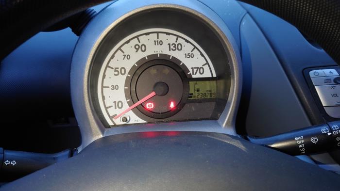 Peugeot 107 1.0 12V Sloopvoertuig (2006, Zwart)