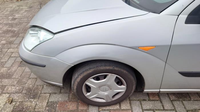 Ford Focus 1 Wagon 1.6 16V Sloopvoertuig (2002, Grijs)