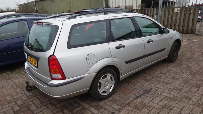 Ford Focus 1 Wagon 1.6 16V Sloopvoertuig (2002, Grijs)