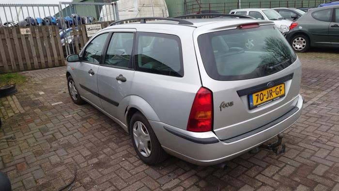 Ford Focus 1 Wagon 1.6 16V Sloopvoertuig (2002, Grijs)