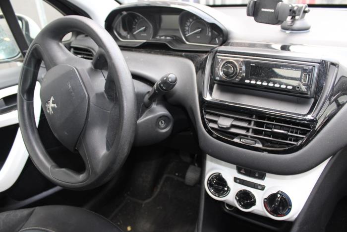 Peugeot 208 I 1.0 Vti 12V PureTech Sloopvoertuig (2016, Zwart)