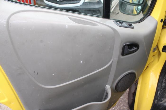 Opel Vivaro 2.0 CDTI Sloopvoertuig (2011, Graniet)