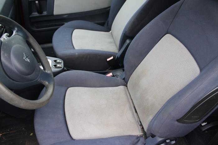 Peugeot 1007 1.4 Sloopvoertuig (2005, Rood)