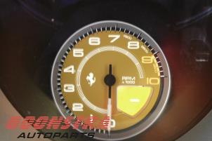 Ferrari 458 Italia 4.5 V8 32V DCT Sloopvoertuig (2010, Rood)