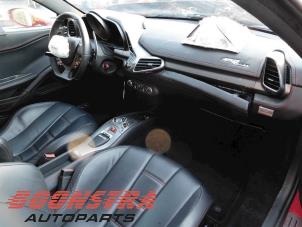 Ferrari 458 Italia 4.5 V8 32V DCT Sloopvoertuig (2010, Rood)