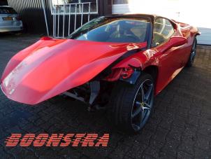 Ferrari 458 Italia 4.5 V8 32V DCT Sloopvoertuig (2010, Rood)