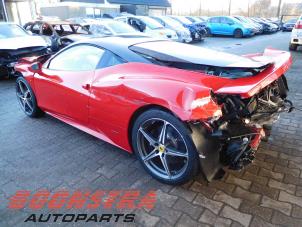 Ferrari 458 Italia 4.5 V8 32V DCT Sloopvoertuig (2010, Rood)