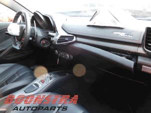 Ferrari 458 Italia 4.5 V8 32V DCT Sloopvoertuig (2010, Rood)