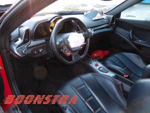Ferrari 458 Italia 4.5 V8 32V DCT Sloopvoertuig (2010, Rood)