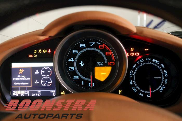 Ferrari California 4.3 V8 32V Sloopvoertuig (2012, Zwart)