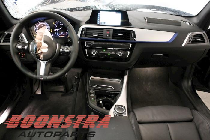 BMW 1 serie 116i 1.5 12V Sloopvoertuig (2019, Zwart)