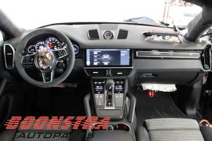 Porsche Cayenne Coupe 3.0 V6 24V Turbo Sloopvoertuig (2019, Zwart)