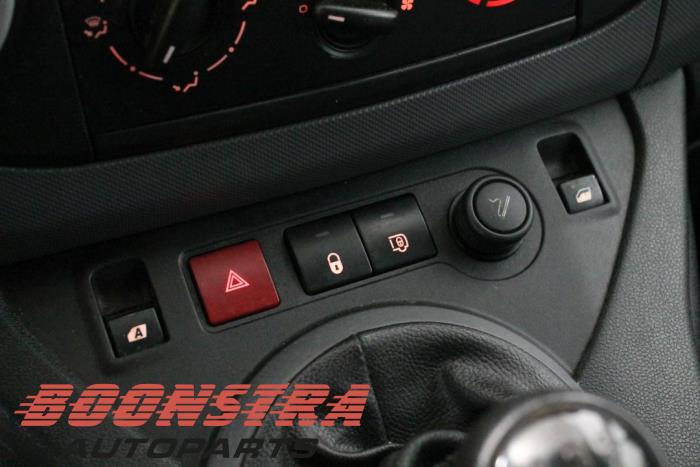 Citroen Berlingo 1.6 Hdi 75 Sloopvoertuig (2014, Grijs)