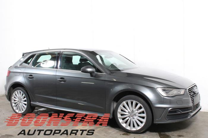 Audi A3 Sportback 1.4 TFSI 16V e-tron Sloopvoertuig (2015, Grijs)