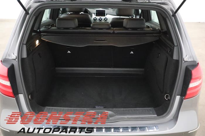 Mercedes B 1.6 B-180 BlueEFFICIENCY Turbo 16V Sloopvoertuig (2012, Grijs)