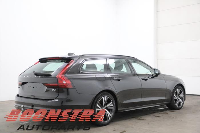 Volvo V90 II 2.0 B4 Mild Hybrid Sloopvoertuig (2021, Zwart)