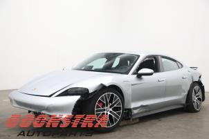 Porsche Taycan 4S Sloopvoertuig (2020, Grijs)