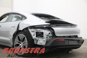 Porsche Taycan 4S Sloopvoertuig (2020, Grijs)