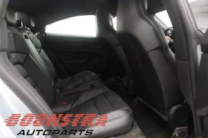 Porsche Taycan 4S Sloopvoertuig (2020, Grijs)