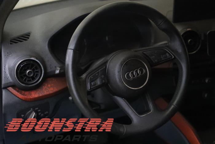 Audi Q2 1.4 TFSI 16V 150 Sloopvoertuig (2018, Grijs)