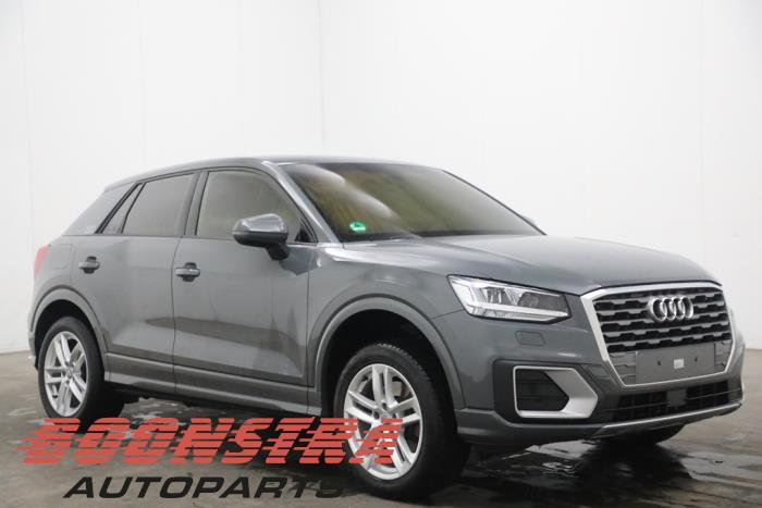 Audi Q2 1.4 TFSI 16V 150 Sloopvoertuig (2018, Grijs)