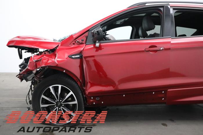 Ford Kuga II 1.5 EcoBoost 16V 150 Sloopvoertuig (2017, Rood)