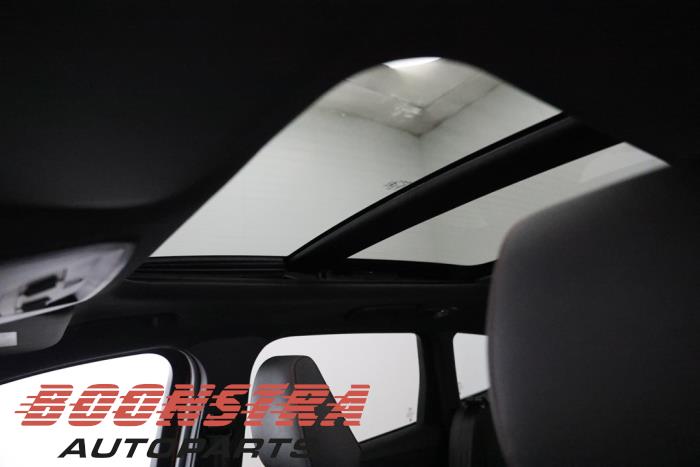 Ford Kuga II 1.5 EcoBoost 16V 150 Sloopvoertuig (2017, Rood)