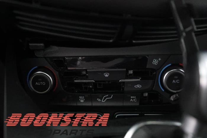 Ford Kuga II 1.5 EcoBoost 16V 150 Sloopvoertuig (2017, Rood)