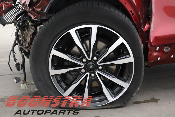 Ford Kuga II 1.5 EcoBoost 16V 150 Sloopvoertuig (2017, Rood)