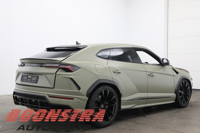 Lamborghini Urus 4.0 V8 Sloopvoertuig (2022, Groen, Zwart)