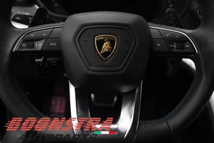 Lamborghini Urus 4.0 V8 Sloopvoertuig (2022, Groen, Zwart)