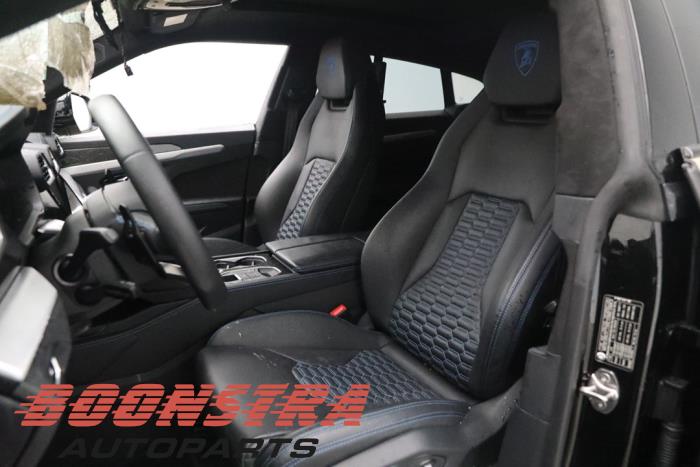 Lamborghini Urus 4.0 V8 Sloopvoertuig (2022, Groen, Zwart)