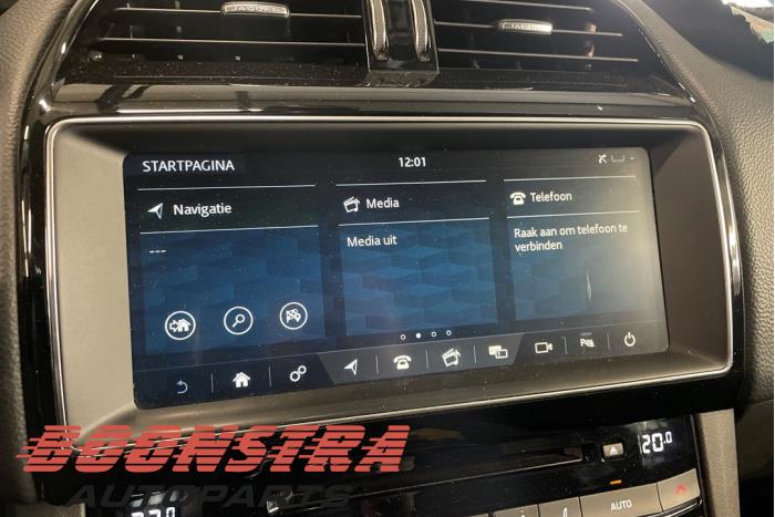 Jaguar F-Pace 2.0 D 180 16V Sloopvoertuig (2017, Zwart)