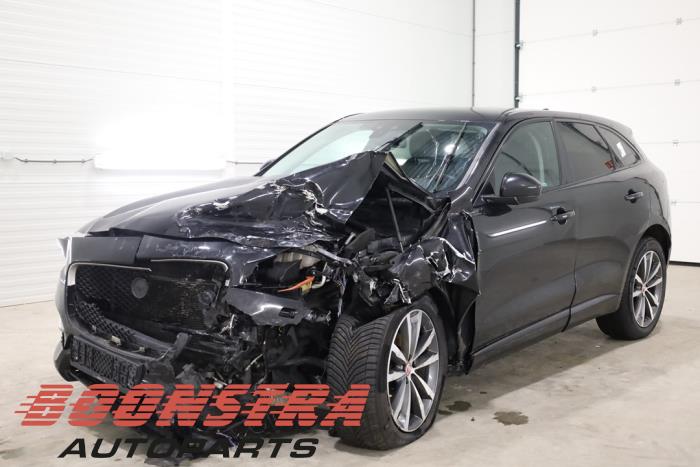 Jaguar F-Pace 2.0 D 180 16V Sloopvoertuig (2017, Zwart)