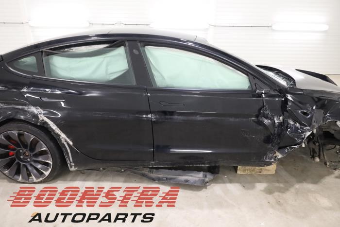 Tesla Model 3 Long Range, Performance AWD Sloopvoertuig (2021, Zwart)